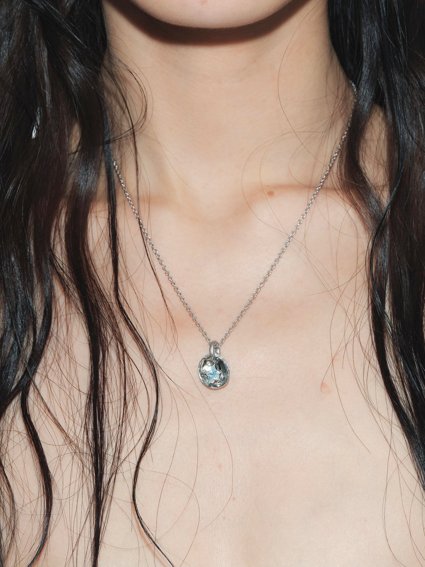 fomulo Shell piercing STAR NECKLACE.