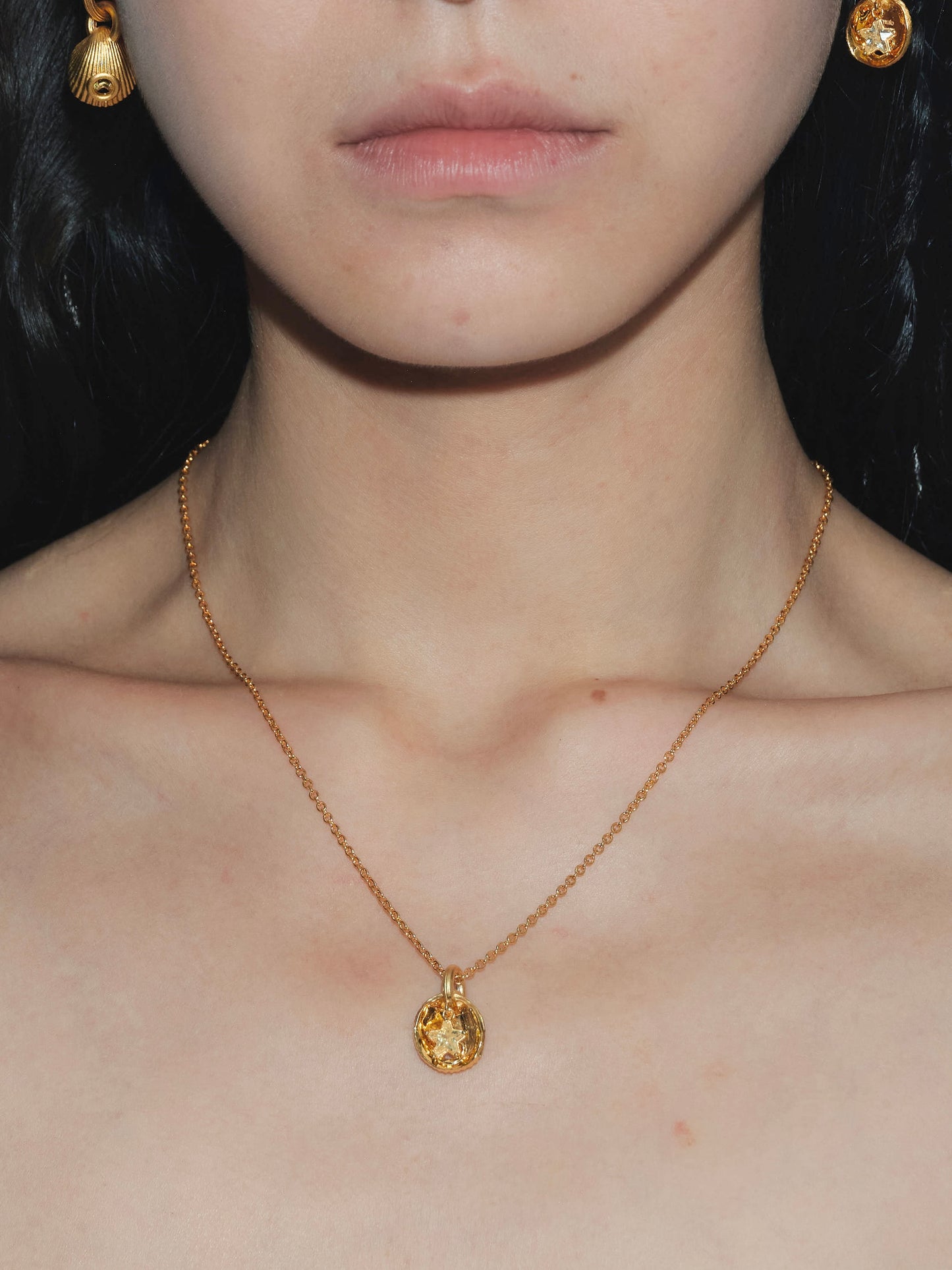fomulo Shell piercing STAR NECKLACE.