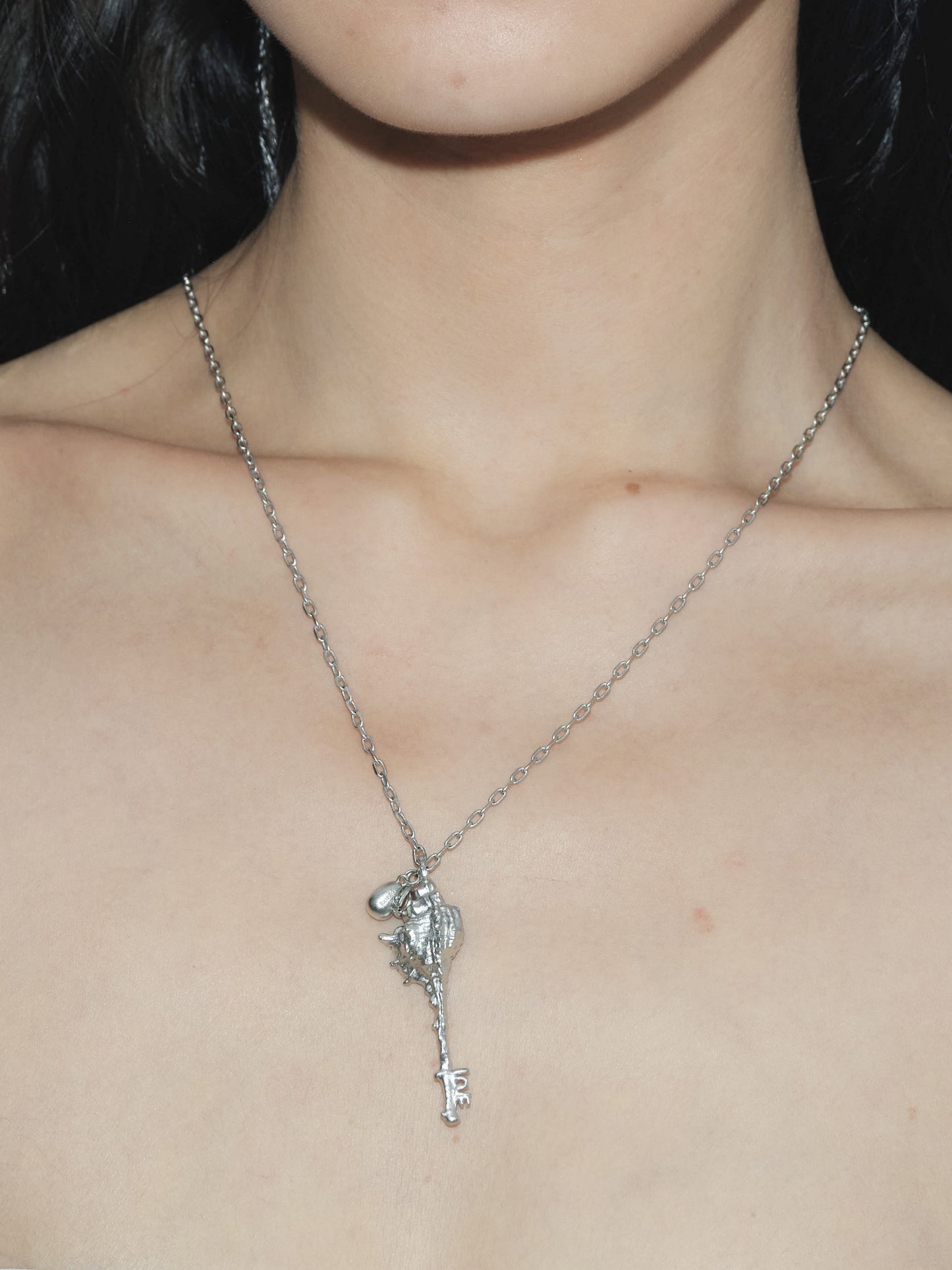 fomulo Conch Necklace
