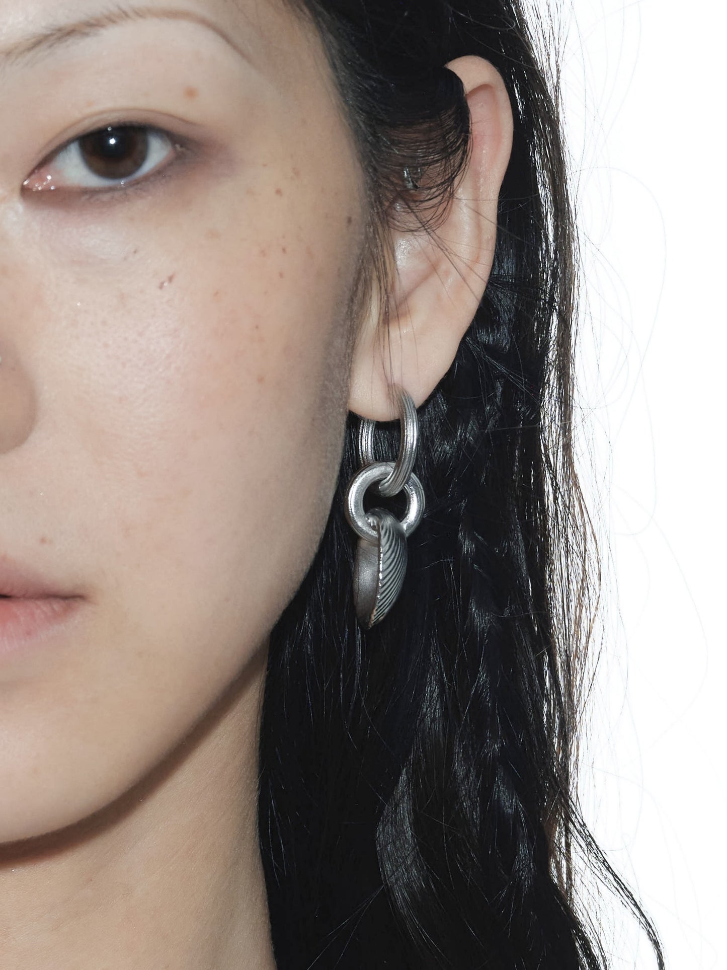 fomulo Shell piercing Earrings